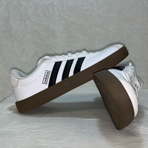 Adidas VL Court 3.0 Cloud White/Core Black/Grey men’s size 6/ women’s 7 *NEW*